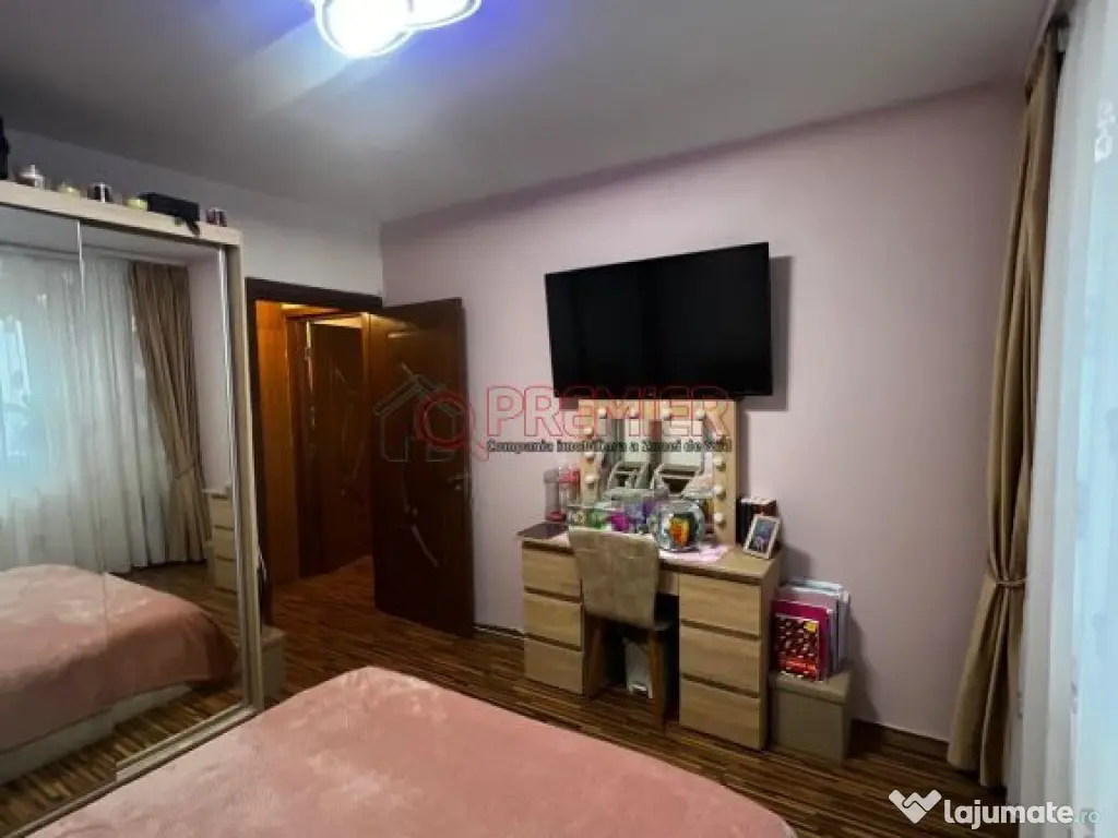 2 camere - Metrou Aparatori + Parcare ADP