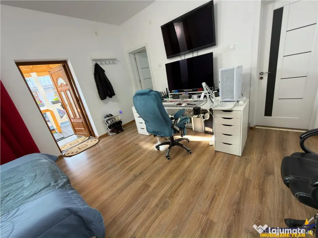 FILM 3D!Proprietate duala distinctiva: showroom,birouri,locu 