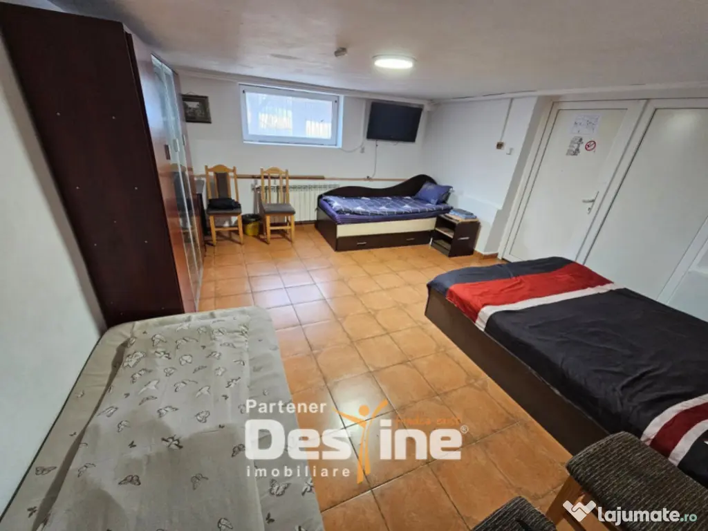 Pensiune de inchiriat - 300 mp - zona Bucium 