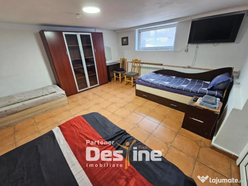 Pensiune de inchiriat - 300 mp - zona Bucium 