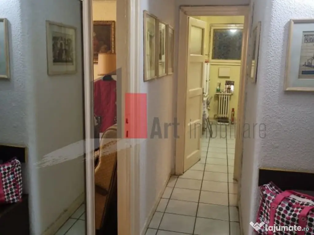 APARTAMENT 3 CAMERE -PIATA ROMANA 