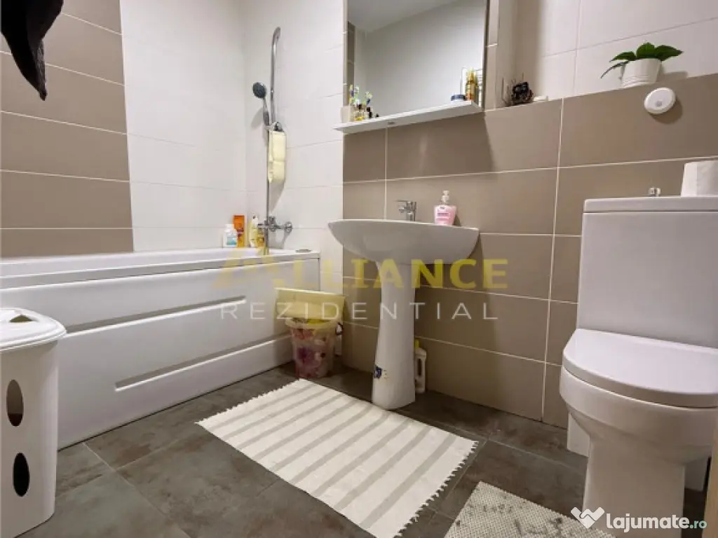 Apartament 2 camere semidecomandat, mobilat si utilat, parca 