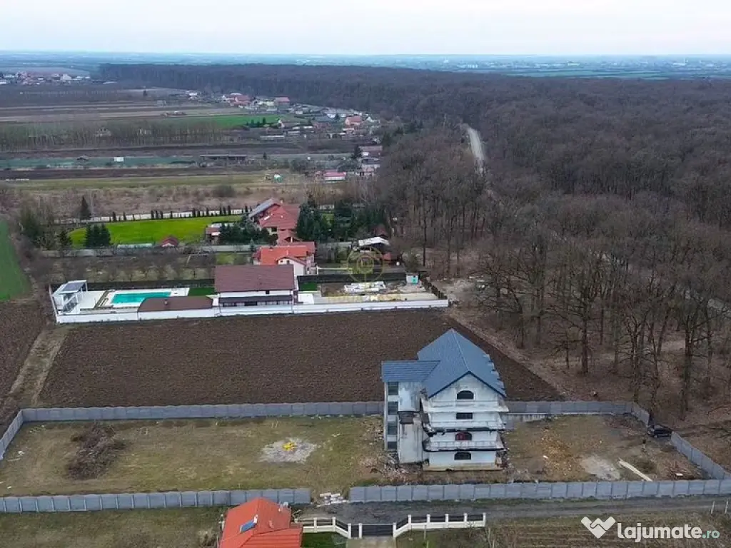 Proprietate Deosebita 707MP in Padurea Noroieni