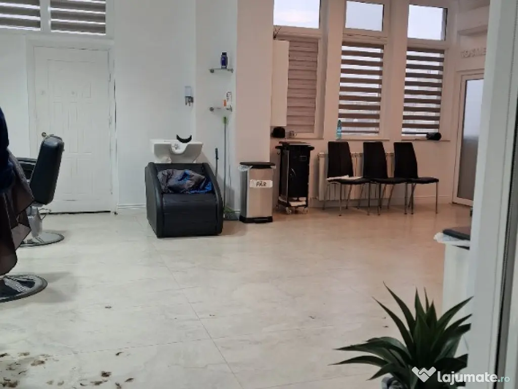 Spațiu comercial stradal. Zona Tomis 3, Constanța