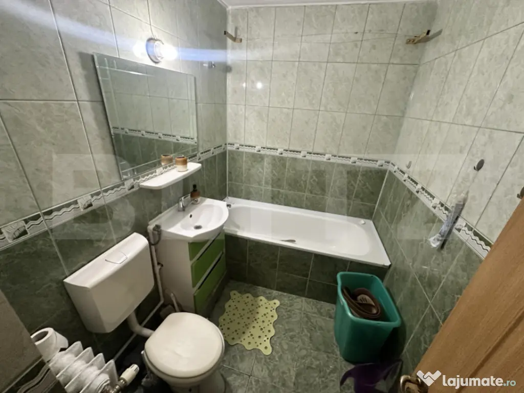 Apartament 2 camere, 52 mp, zona Rovine - Penny 