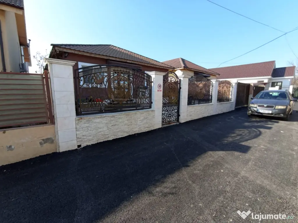 casa de vânzare în Navodari 