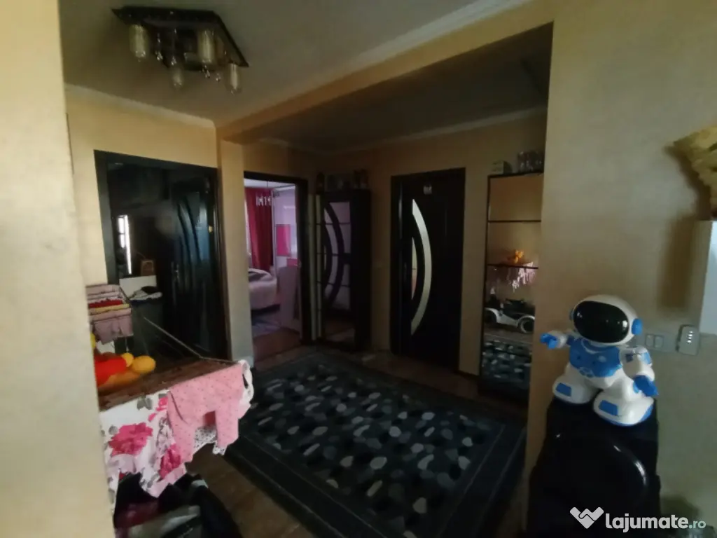 casa de vânzare în Navodari 