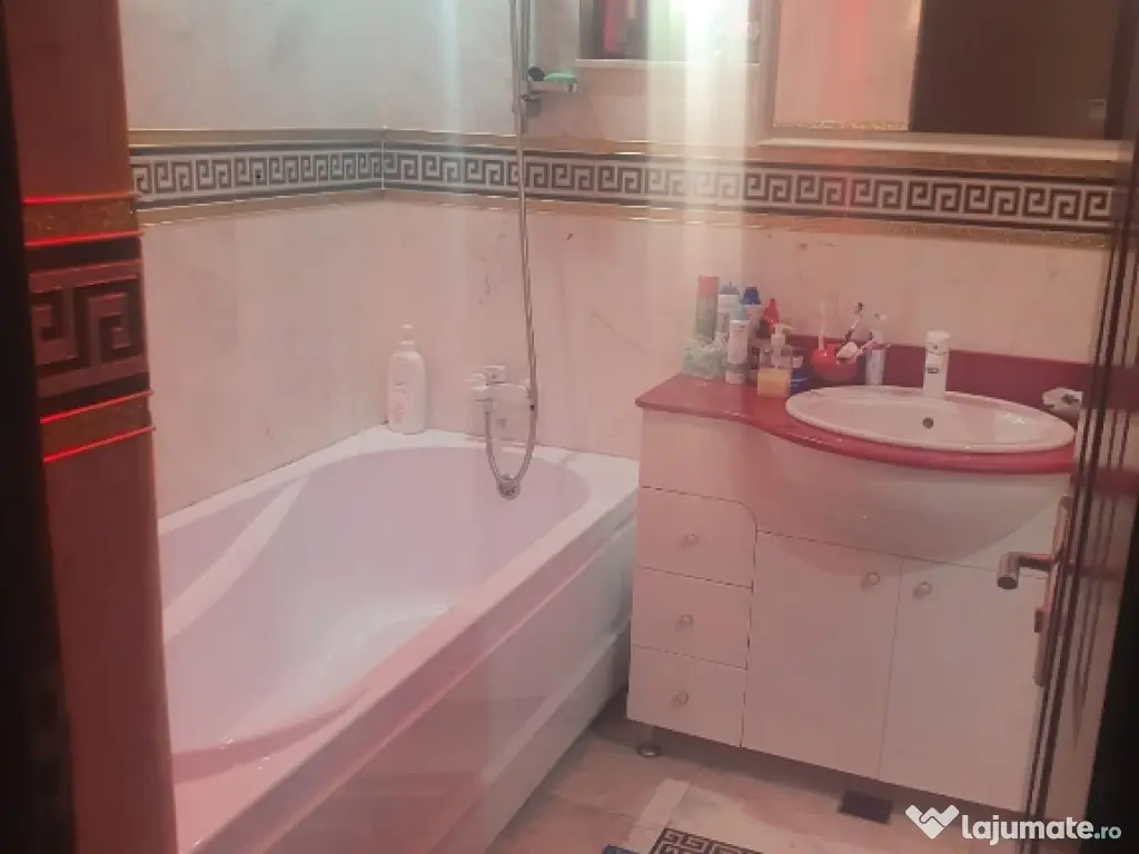 casa de vânzare în Navodari 