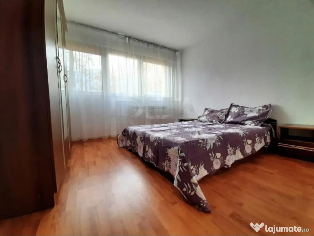 2 camere decomandat, et. 1/4, bloc tip P-Favorit 