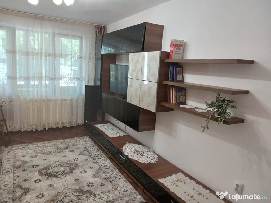 Apartament de inchiriat cu 2 camere 