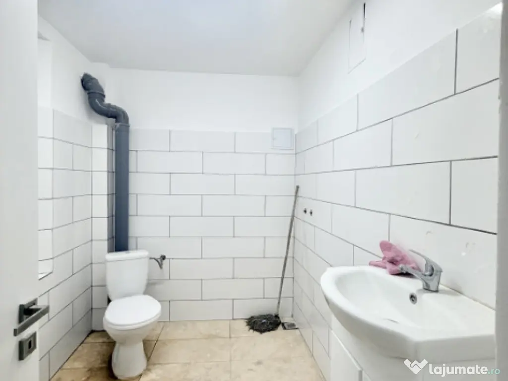 Spatiu pretabil birouri, salon, atelier in Piata Romana 