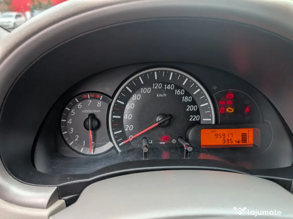 Nissan Micra 1.2 Acenta | 96.000 km | AC | Înmatriculată | Economică