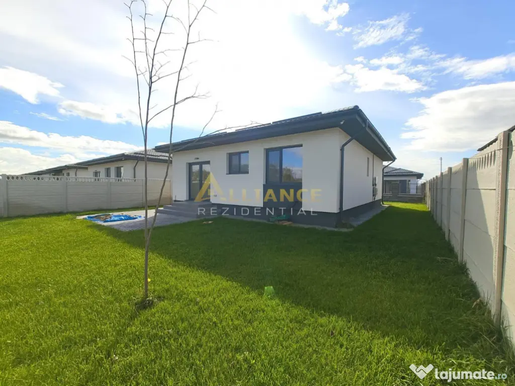 Casa individuala - 3 camere--PANOURI SOLARE 