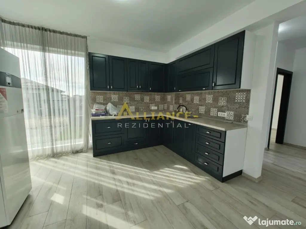 Casa individuala - 3 camere--PANOURI SOLARE 