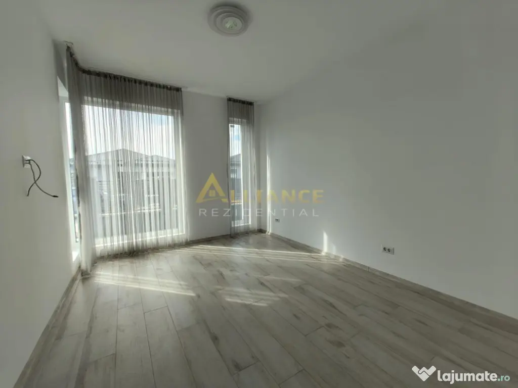 Casa individuala - 3 camere--PANOURI SOLARE 