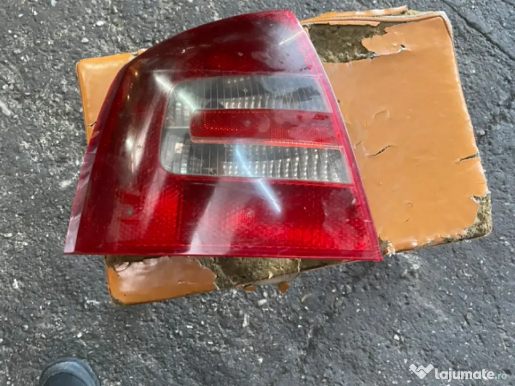 Stop Skoda Octavia 2 an 2005