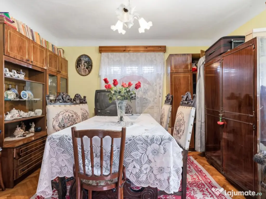 Casă solidă cu teren generos – zonă excelentă,Chiș...