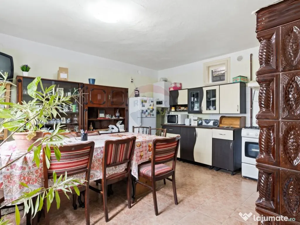 Casă solidă cu teren generos – zonă excelentă,Chiș...