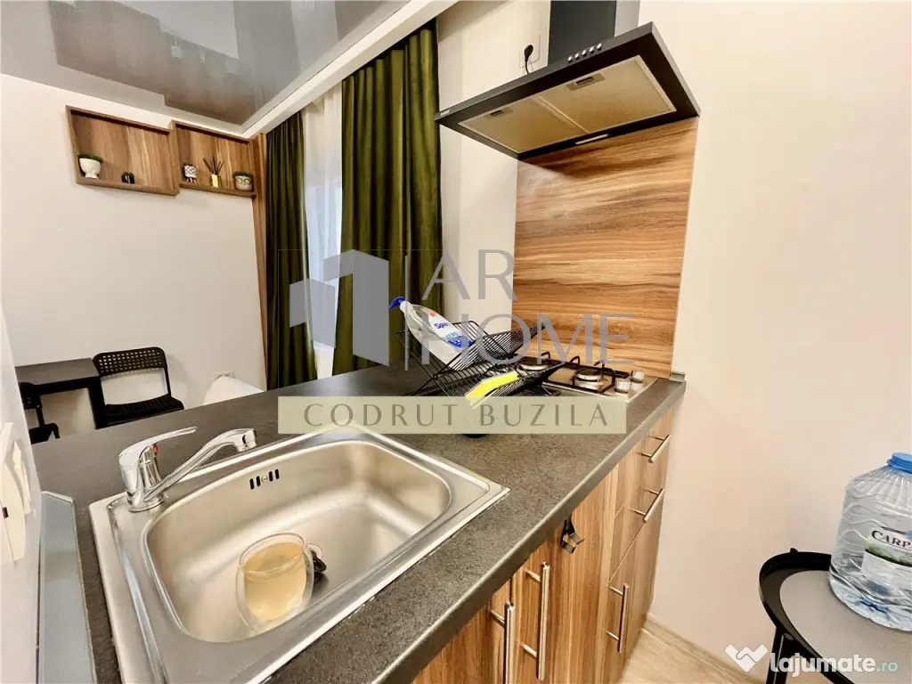 Apartament 3 camere, renovat, decomandat, Ploie#537;ti, Demo