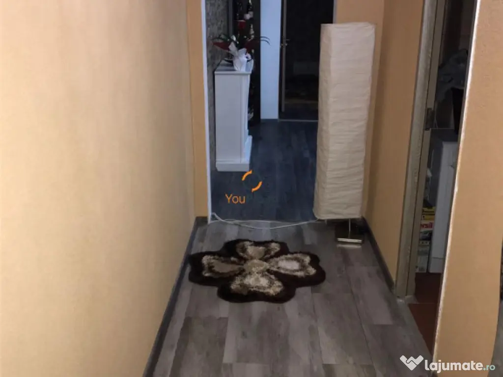 Apartament 3 camere semidecomandat etaj 1 Zona Soarelui 