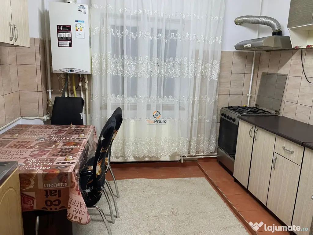 Apartament 3 camere semidecomandat etaj 1 Zona Soarelui 