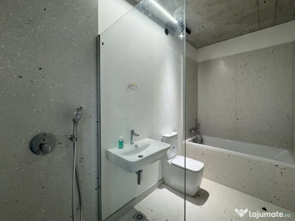 Duplex 4 camere | Lift privat | Curte 50mp | 2 Parcări Doro 