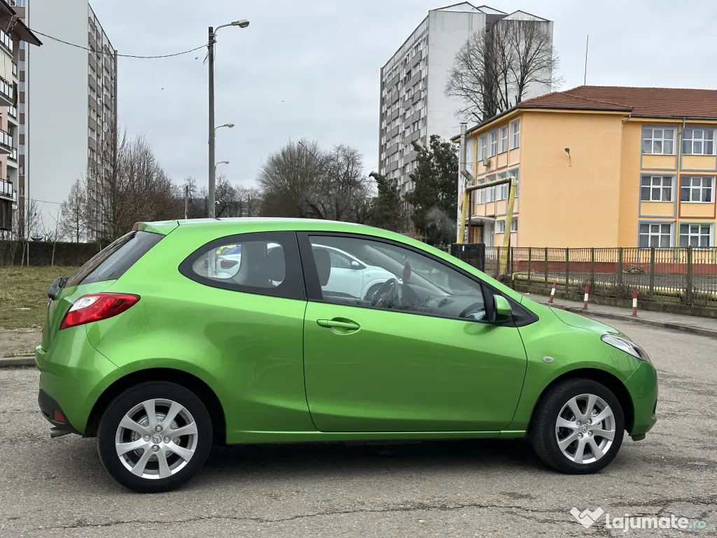 Mazda 2*import Germania*af.2010*aer conditionat*1.4 benzina 16 valve! 