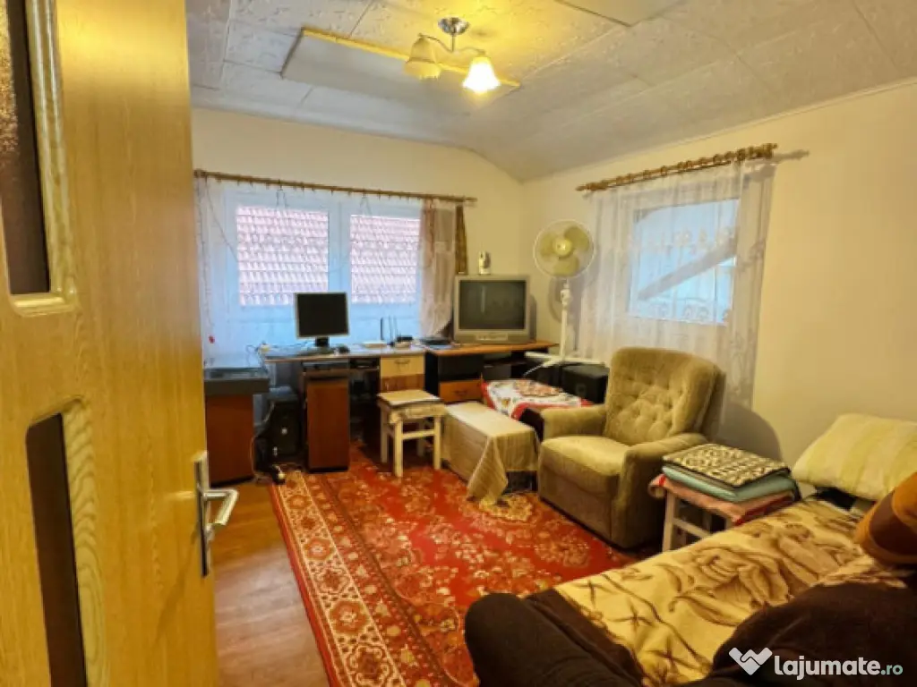 Casă individuală, 101 mp, zonă Centrală - Valea Roșie 