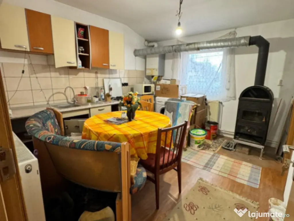 Casă individuală, 101 mp, zonă Centrală - Valea Roșie 