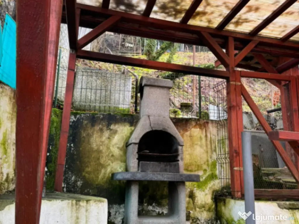 Casă individuală, 101 mp, zonă Centrală - Valea Roșie 