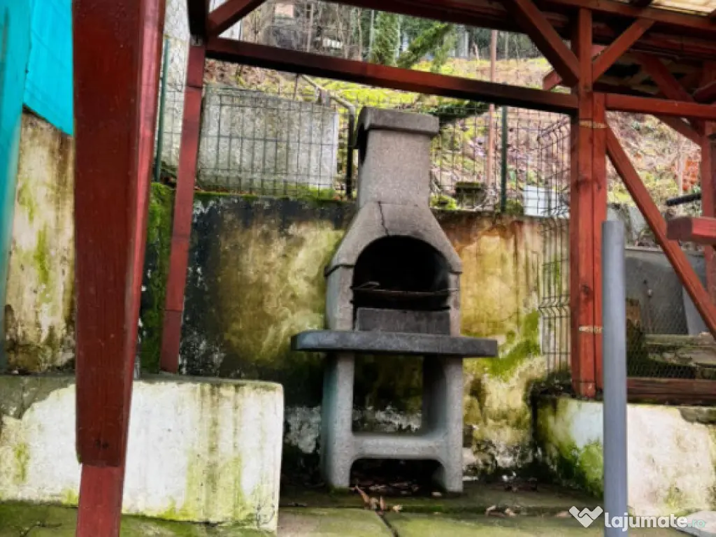 Casă individuală, 101 mp, zonă Centrală - Valea Roșie 