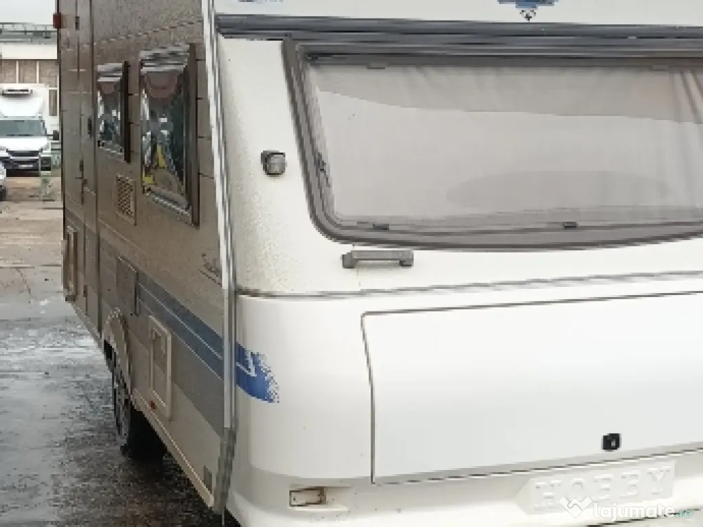 Vând o superbă Rulotă marca Hobby Excellent 400