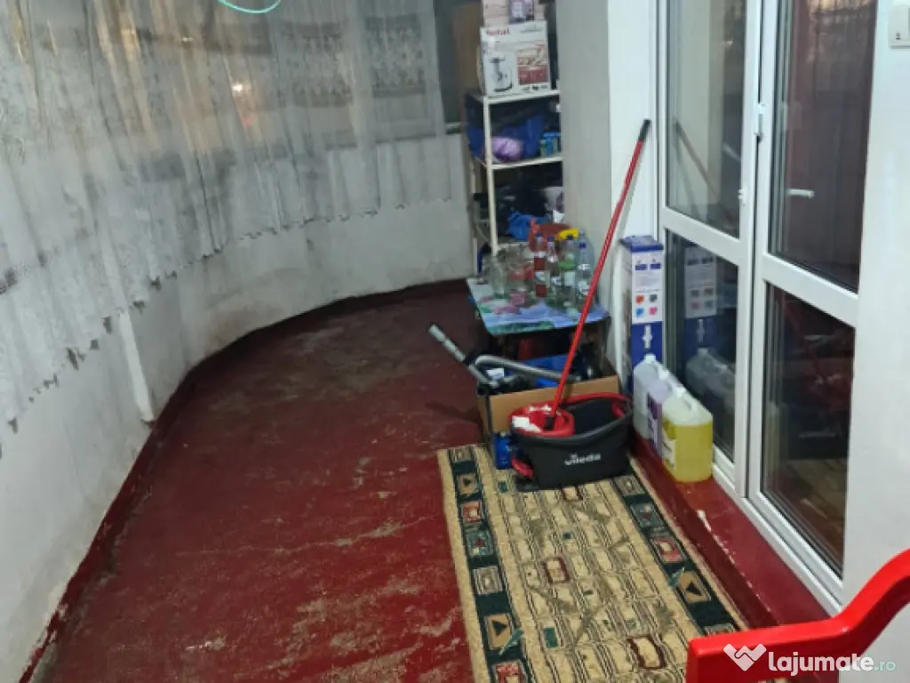 Apartament 3 camere, suprafata totala 81mp, zona Strada Gari