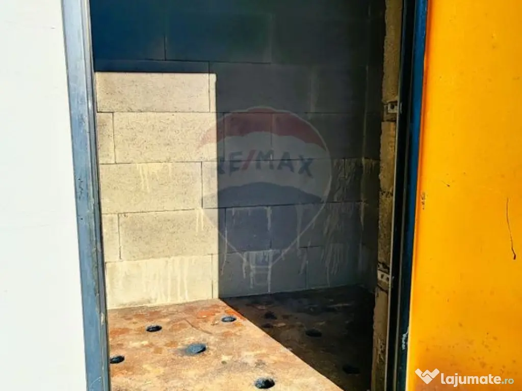 Casă / Vilă cu 3 camere de vânzare în zona Sud 