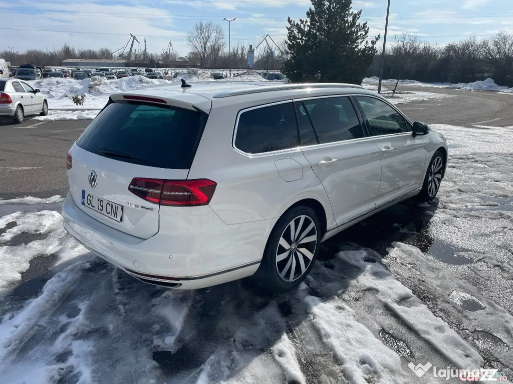 Volkswagen Passat B8 2.0 TDI DSG 190 cai 2017 