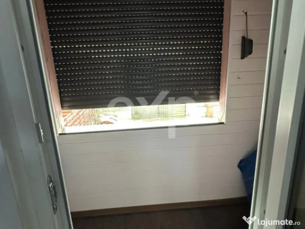 Teren 445 cu fundatie de casa mare + o Casuta locuibila mode 