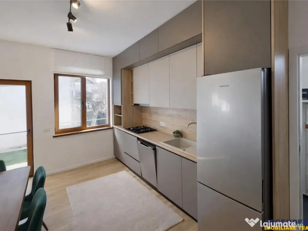 Film3D! Casa 100 mp utili,terasa,curte generoasa,intr-o zona 