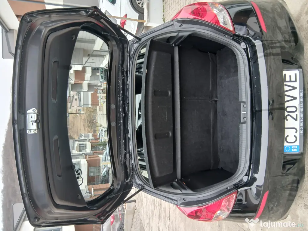 Vând Hyundai i 20. An. 2014