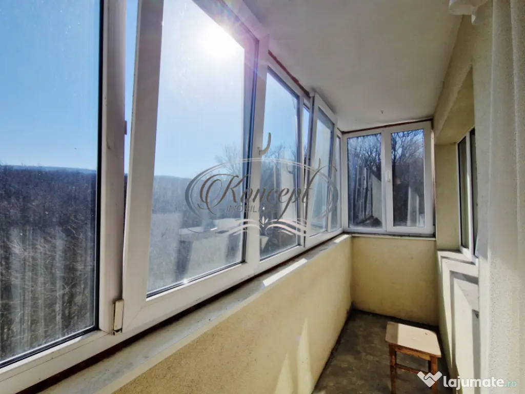 Apartament cu potential, orientare sud-est, 2 balcoane, zona 