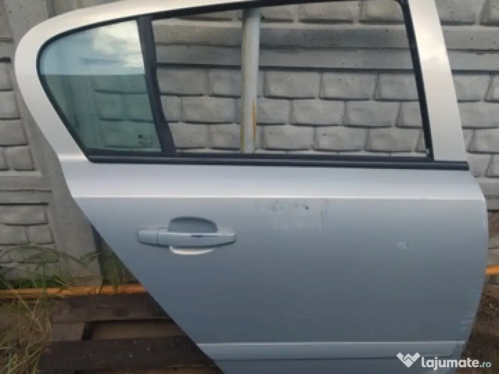 usi Opel Astra H 100 lei 