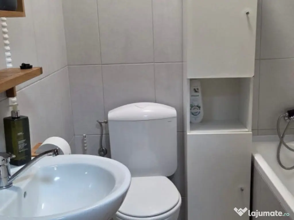 Vitan barzesti hotel etaj 8