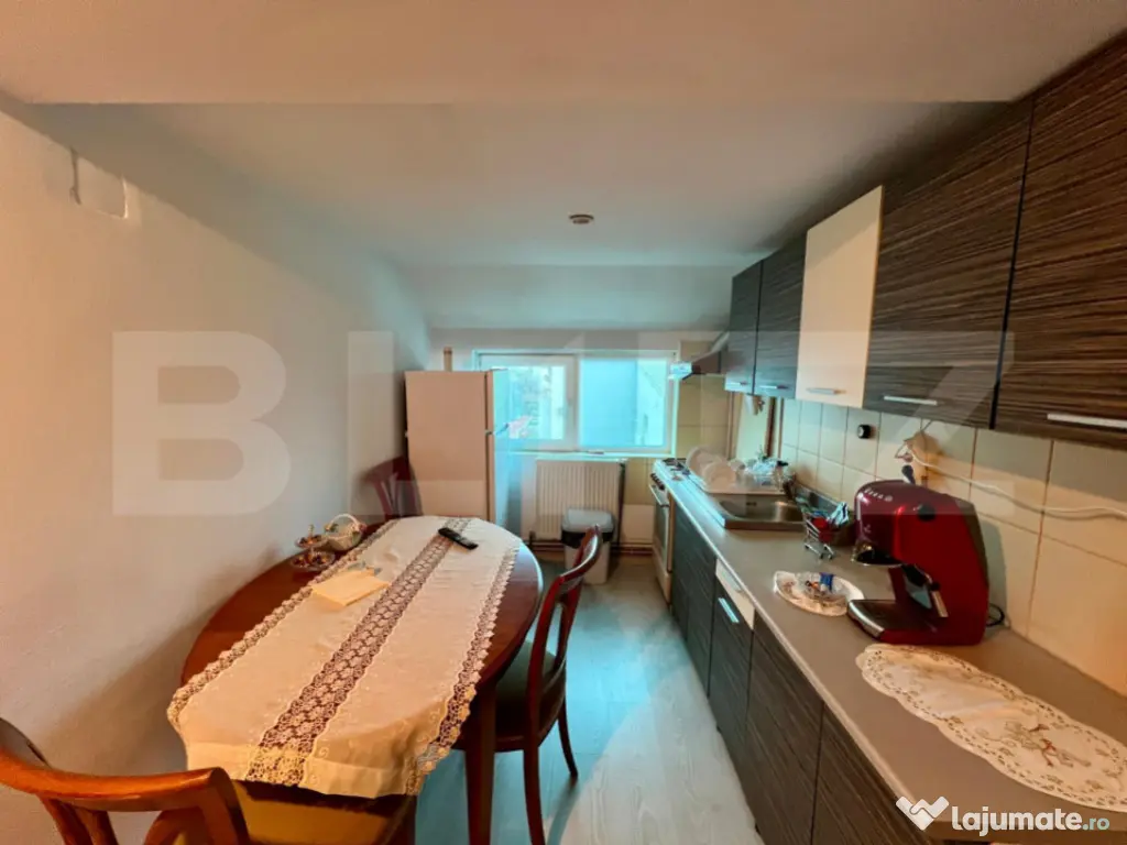 Apartament 2 camere, decomandat, 48 mp, centrala, zona 1 Mai 