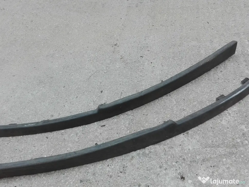 Extensii - spoiler sub bara Opel Insignia 