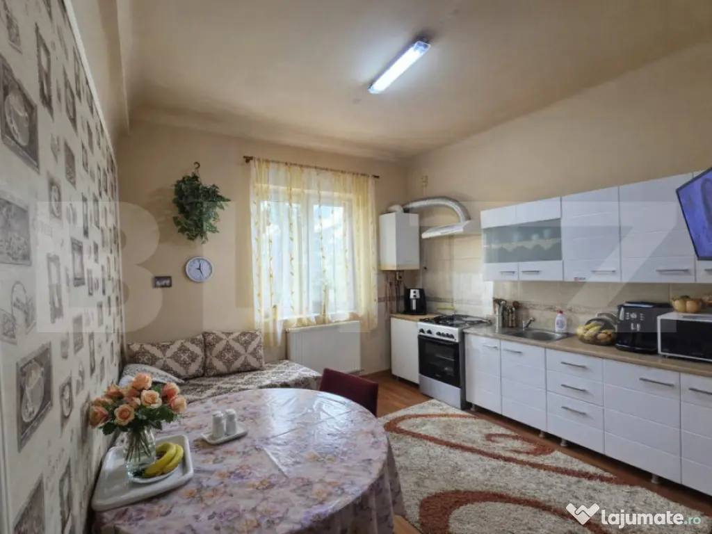 Apartament 2 camere, decomandat, 63 mp, Zona Piata 1 Mai ! 