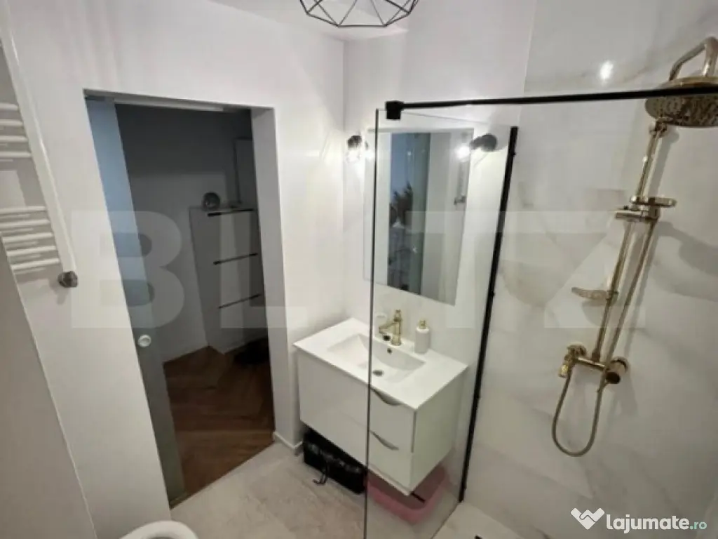 Apartament 2 camere, semidecomandat - Prima Oneștilor