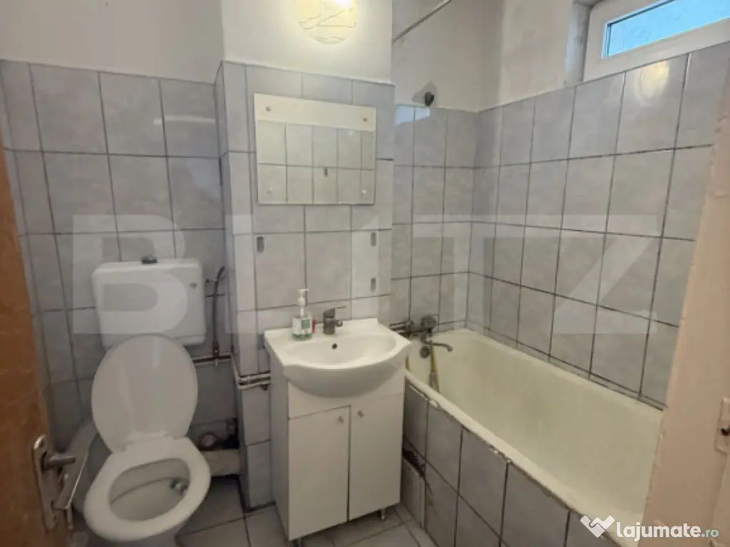Apartament 2 camere, 50 mp, strada Prof. Radu Gioglovan 