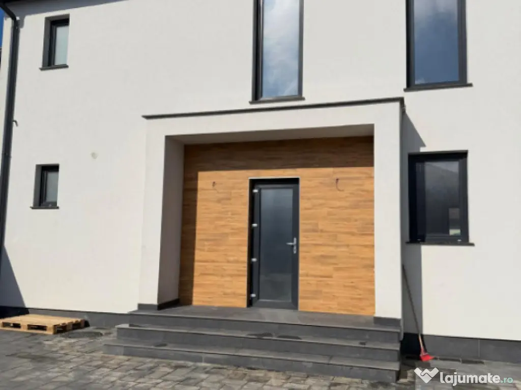 Spatiu comercial, 180 mp , chirie , Radauti 