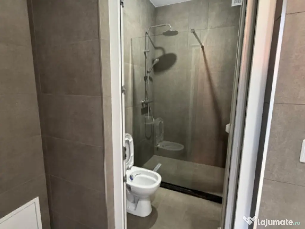 Spatiu comercial, 180 mp , chirie , Radauti 