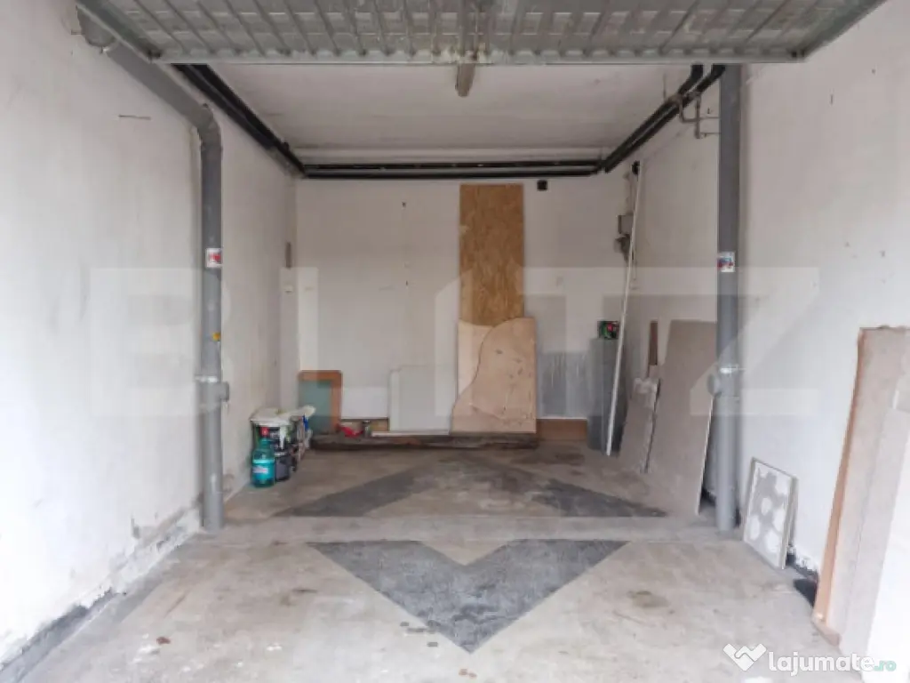 Apartament 2 camere, lux, garaj, zona Gruia 