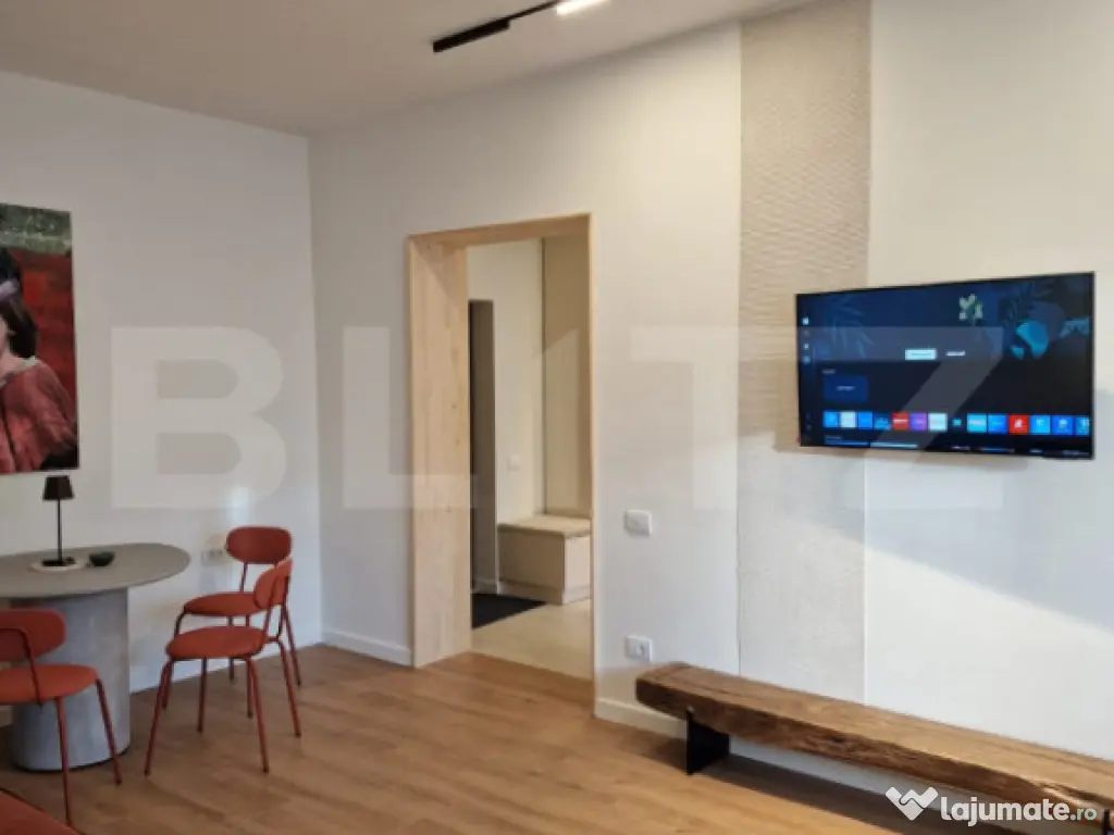 Apartament 2 camere, lux, garaj, zona Gruia 